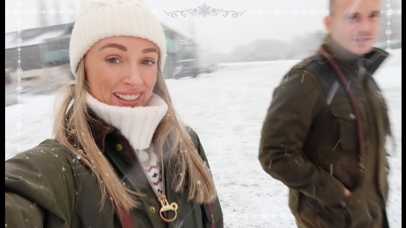 The Snowiest Snow Day In The Cotswolds // Vlogmas Day 14 //